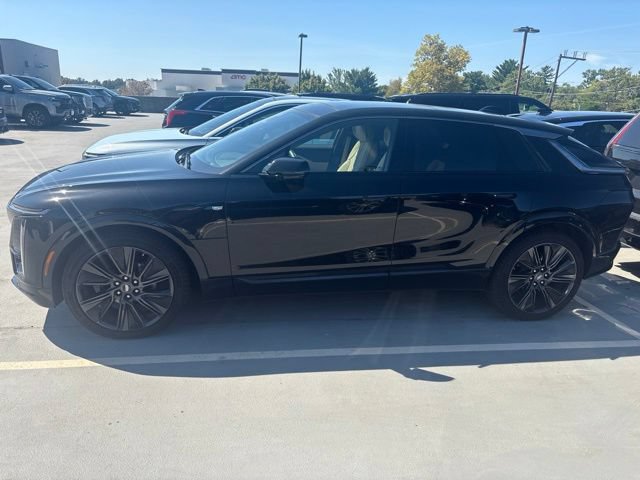 Certified 2024 Cadillac Lyriq Sport w/ Nappa Leather Package AWD/4WD image 2