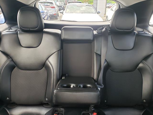 Used 2019 Jeep Cherokee Latitude Plus w/ Cold Weather Group AWD/4WD image 15