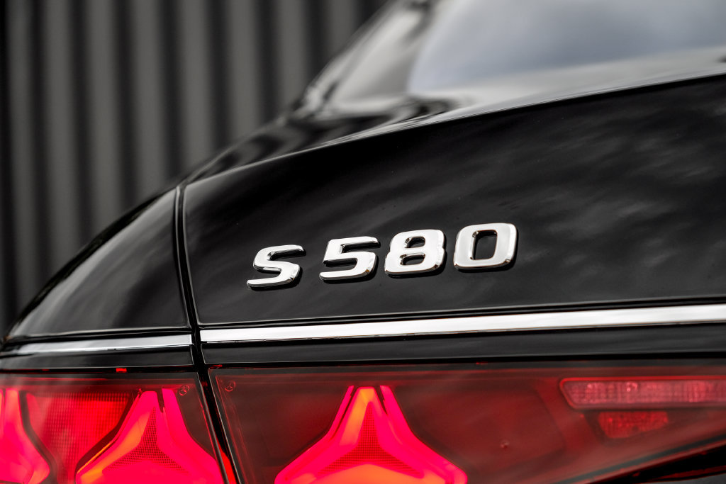 New 2027 Mercedes-Benz S 580 4MATIC Sedan image 10
