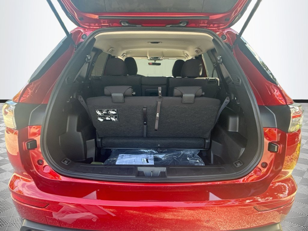 New 2026 Mitsubishi Outlander ES FWD image 26