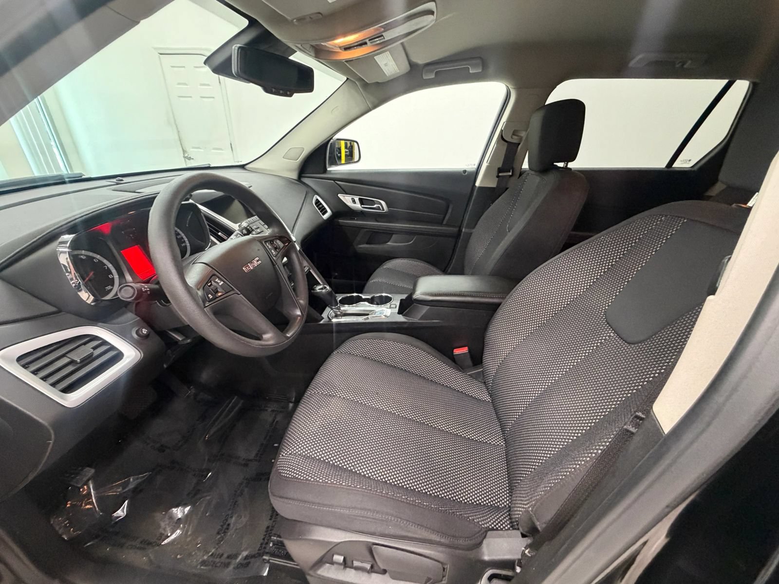 Used 2017 GMC Terrain SLE FWD image 14
