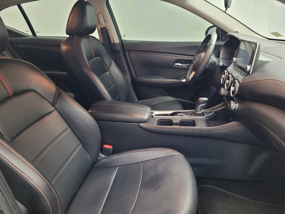 Used 2022 Nissan Sentra SR w/ SR Premium Package FWD image 21