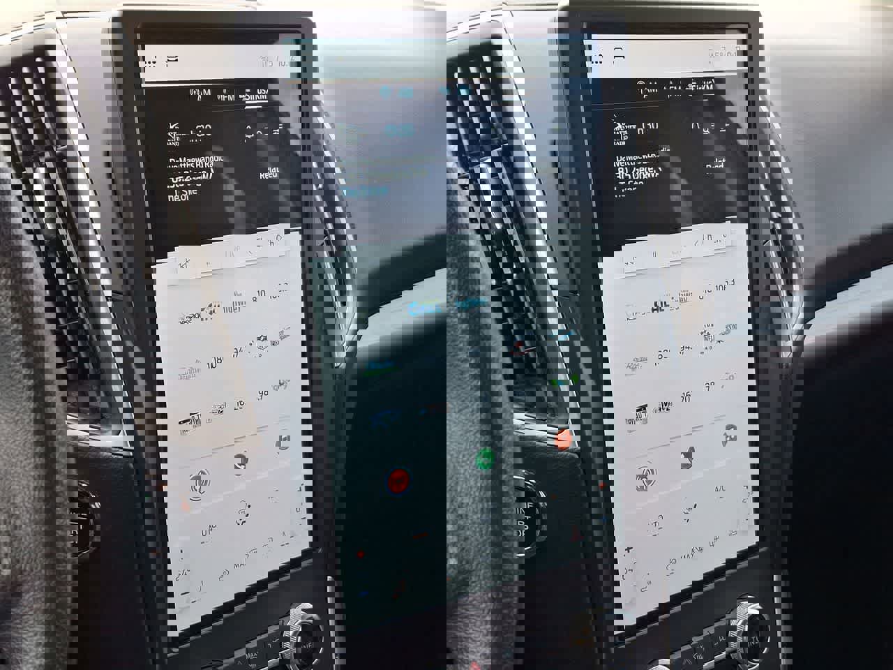 Used 2024 Ford Edge SEL image 20