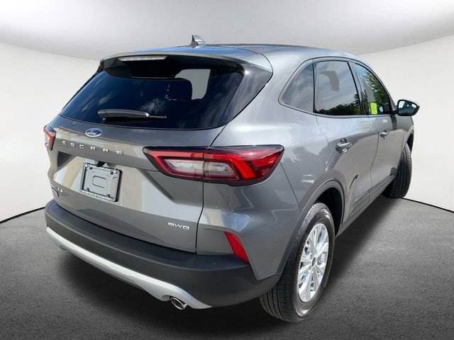 Used 2025 Ford Escape Active w/ Cold Weather Package image 14