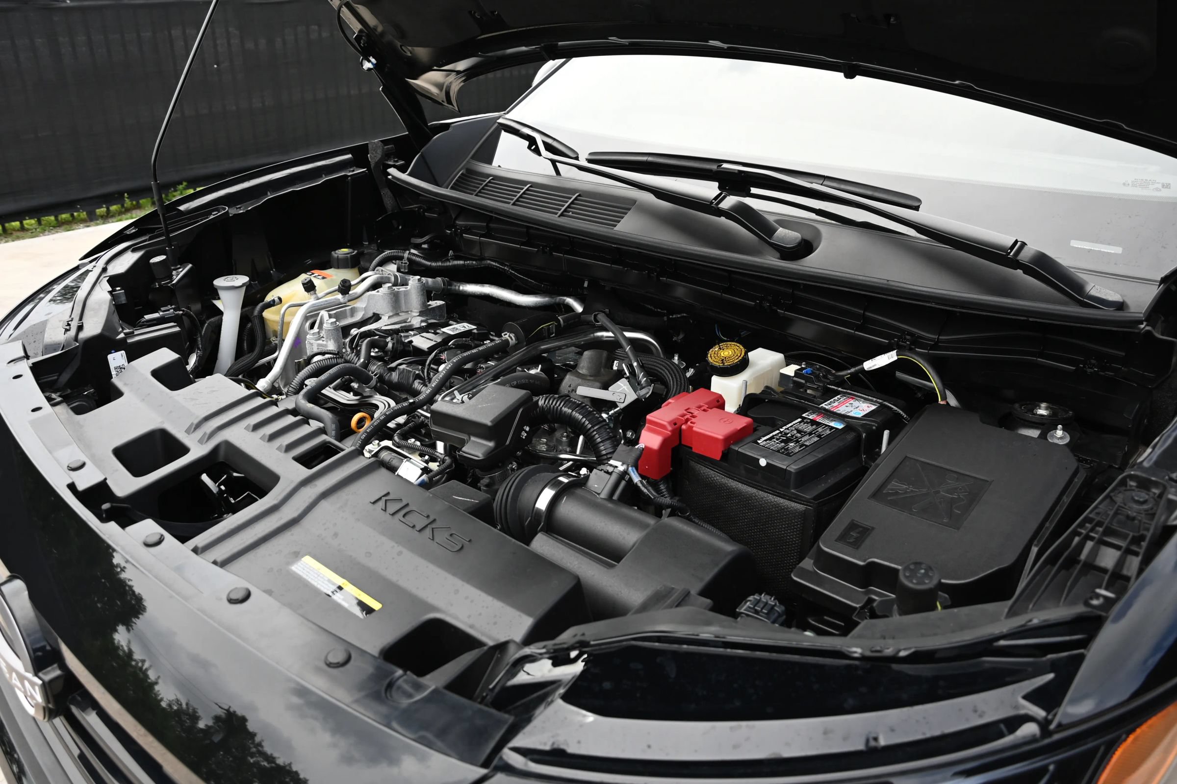 Used 2025 Nissan Kicks SV FWD image 19