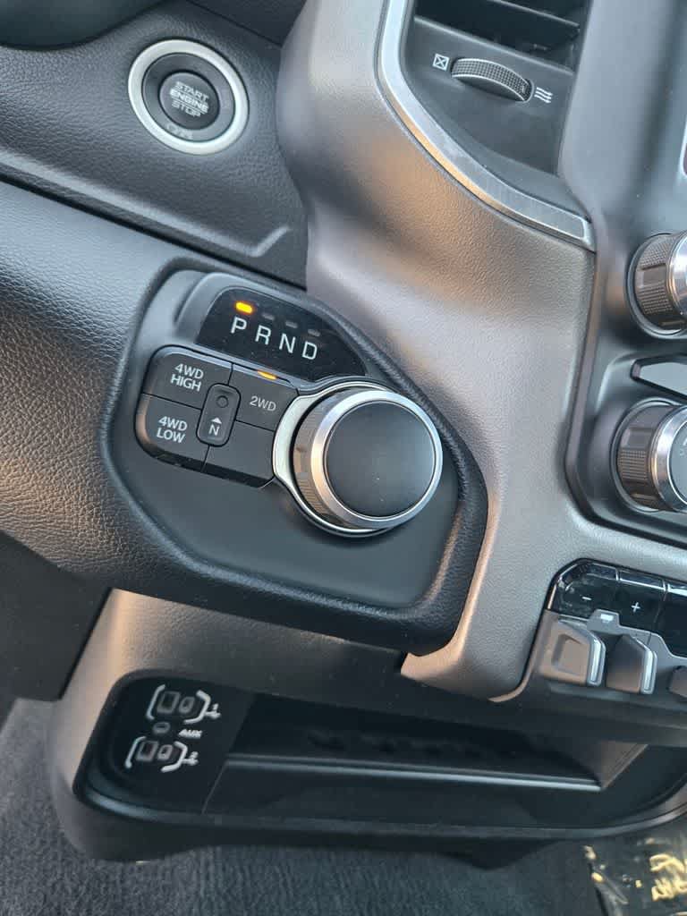 Used 2024 RAM 2500 Big Horn AWD/4WD image 13