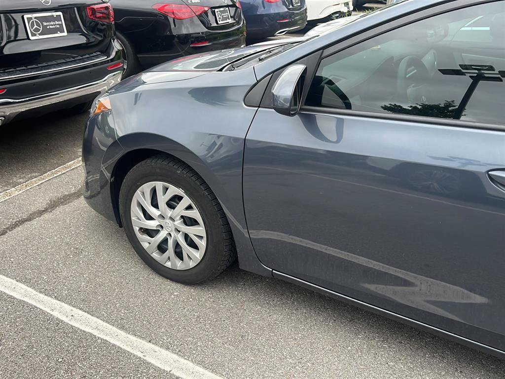 Used 2019 Toyota Corolla LE FWD image 5