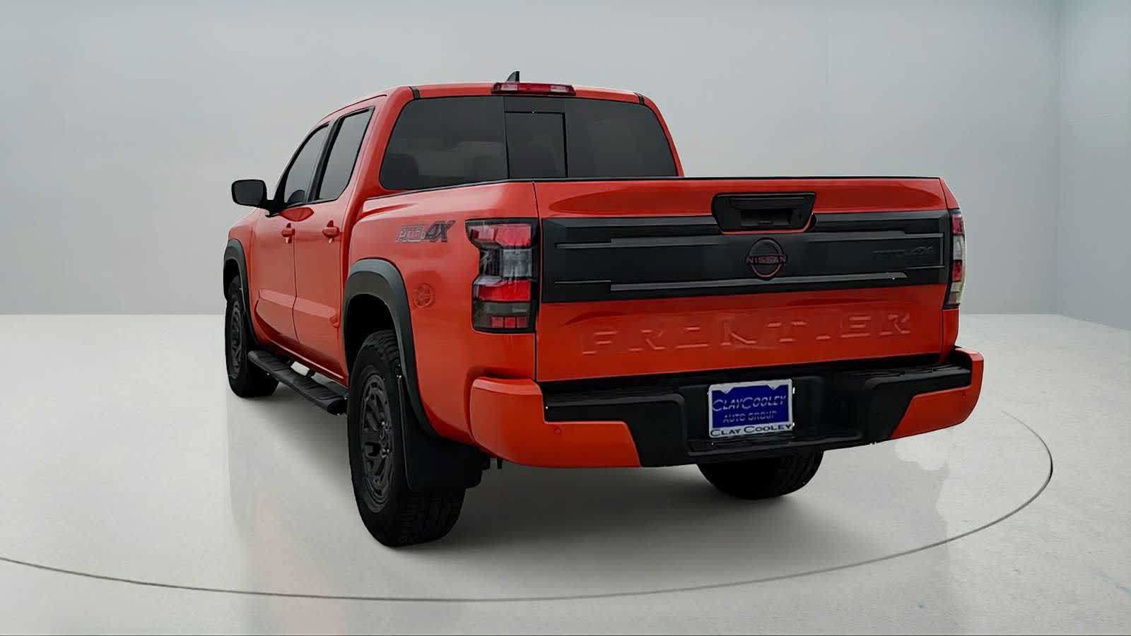 Used 2025 Nissan Frontier PRO-4X w/ Interior Protection Package AWD/4WD image 6