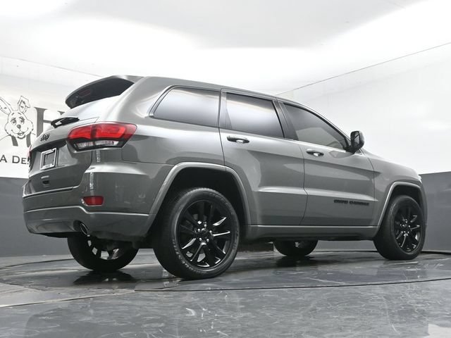 Used 2021 Jeep Grand Cherokee Laredo AWD/4WD image 32