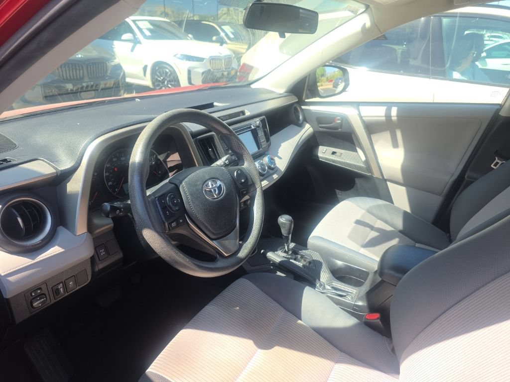 Used 2013 Toyota RAV4 LE AWD/4WD image 7