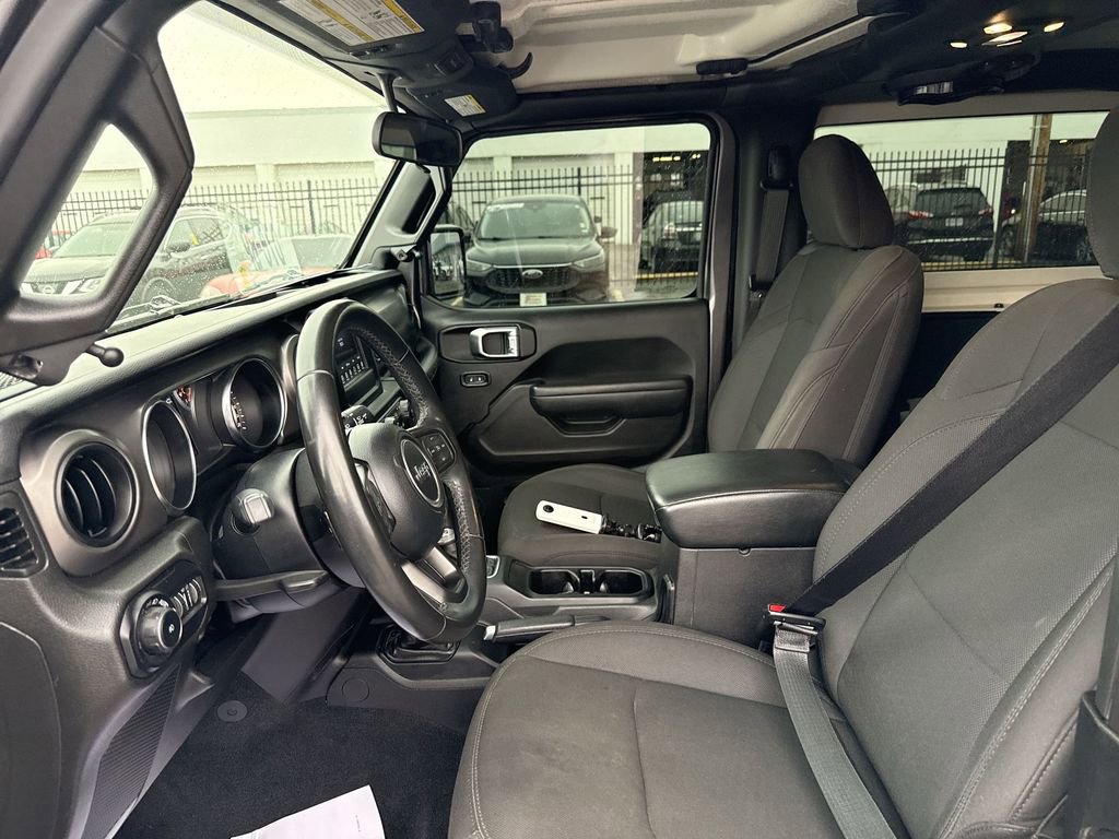 Used 2022 Jeep Wrangler Sport AWD/4WD image 17