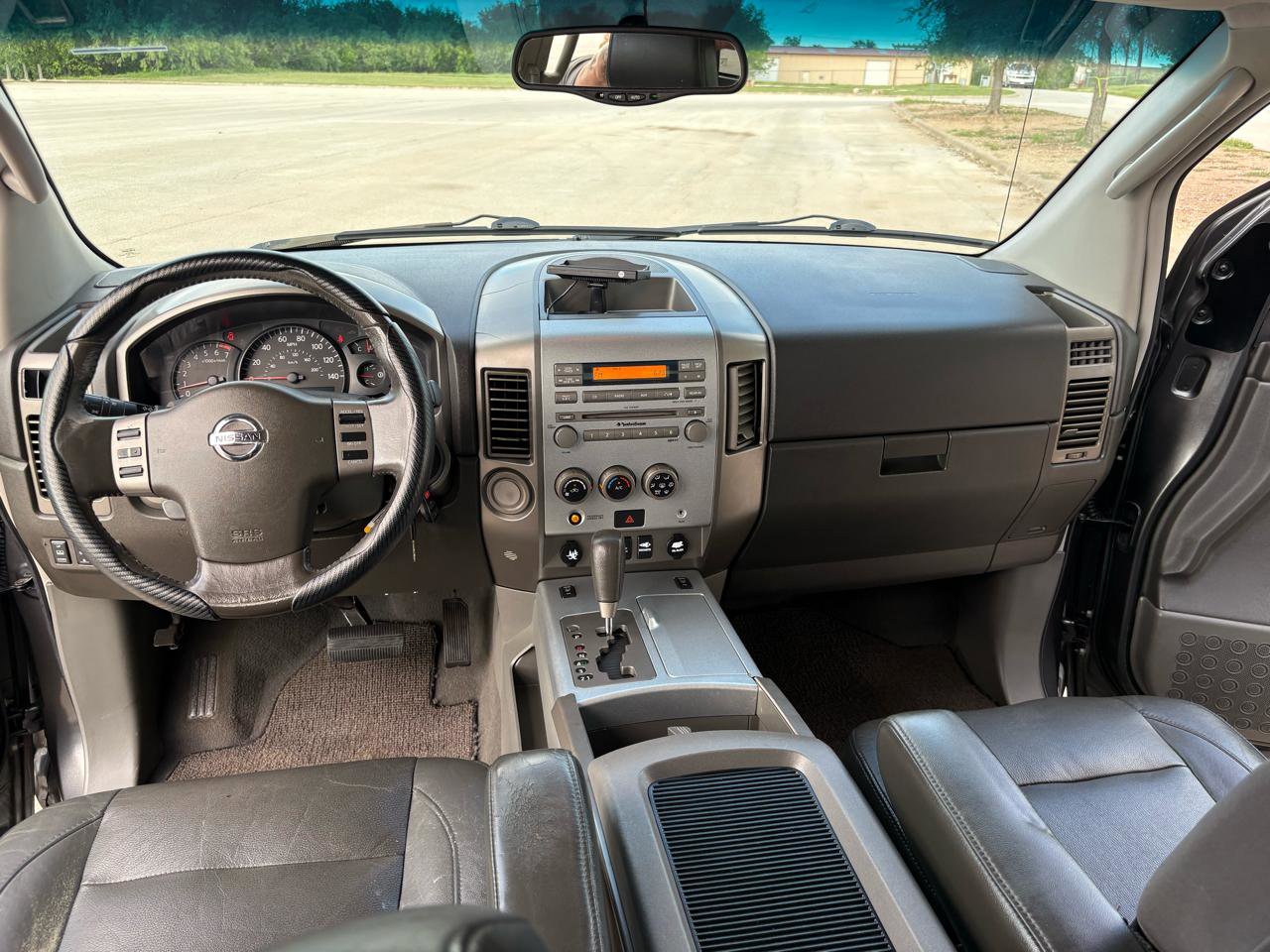 Used 2005 Nissan Titan LE w/ (T01) Tow Pkg RWD image 38