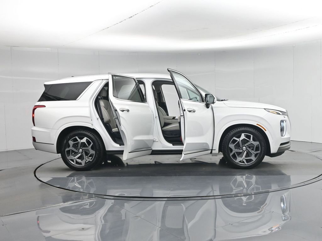 Used 2022 Hyundai Palisade Calligraphy w/ Cargo Package FWD image 5