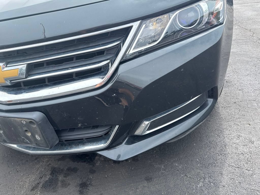 Used 2015 Chevrolet Impala LT w/ Convenience Package FWD image 9