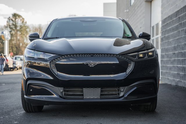 Certified 2025 Ford Mustang Mach-E Select w/ Comfort Package Lite image 3