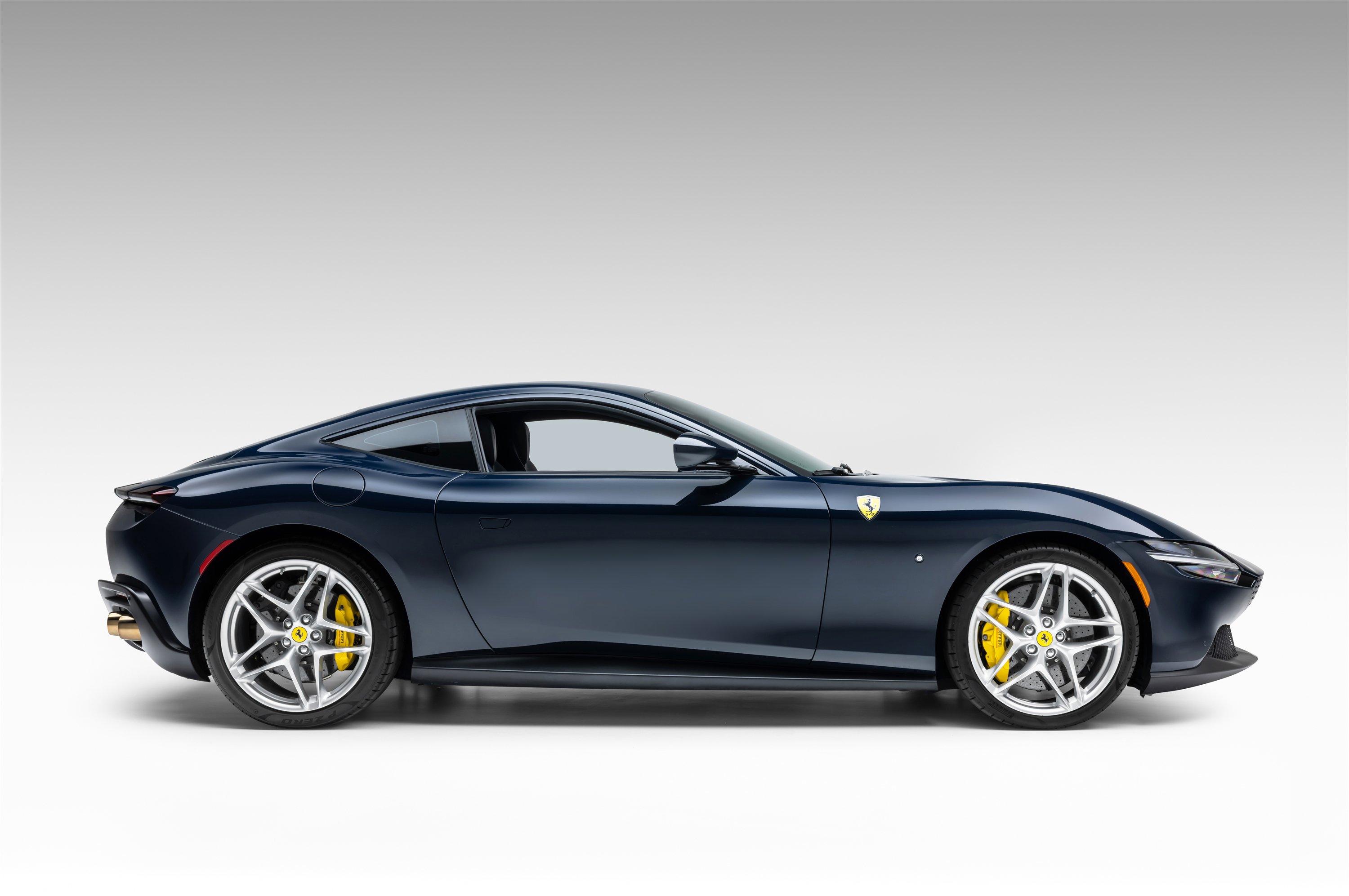 Certified 2021 Ferrari Roma image 10