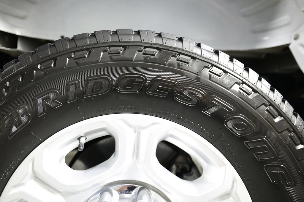 Used 2025 Ford F250 XLT w/ FX4 Off-Road Package AWD/4WD image 43