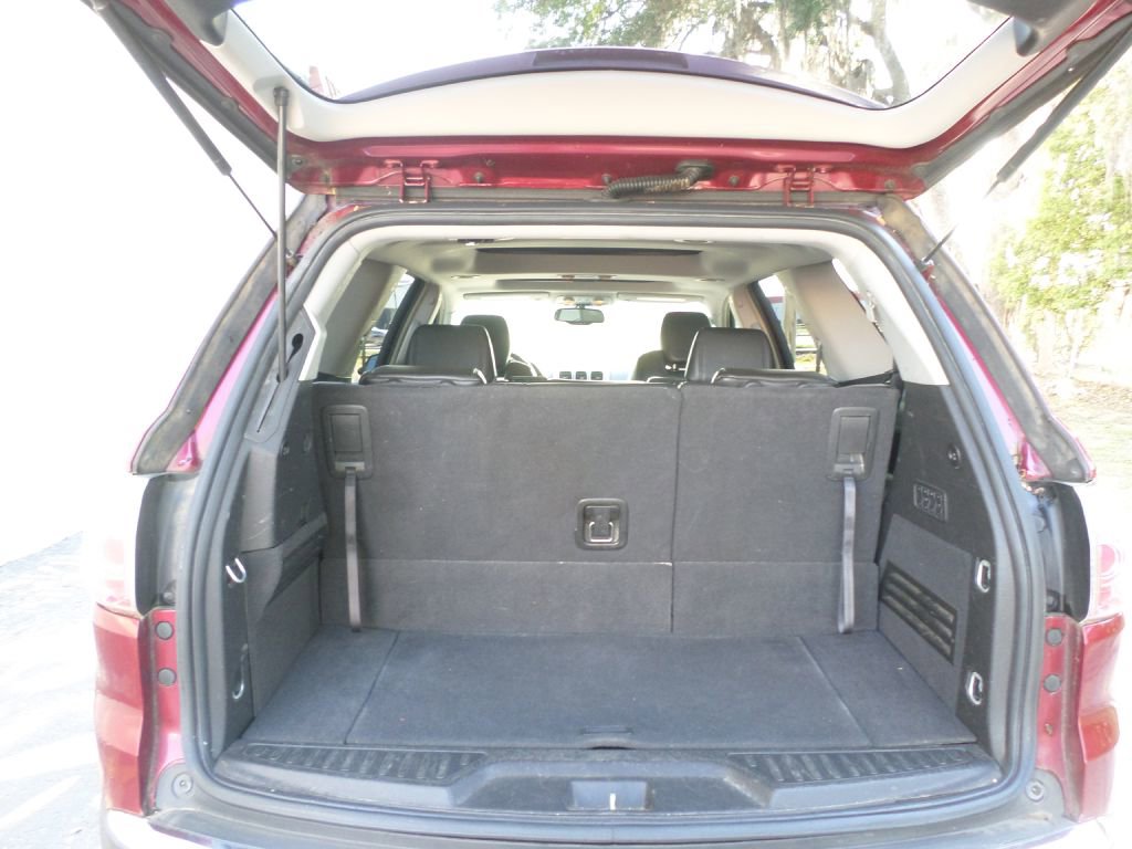 Used 2009 GMC Acadia SLT w/ Technology Package image 10