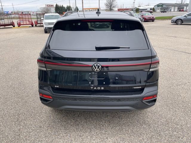 Used 2025 Volkswagen Taos SE image 6