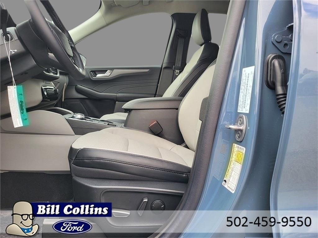 New 2024 Ford Escape SE image 12