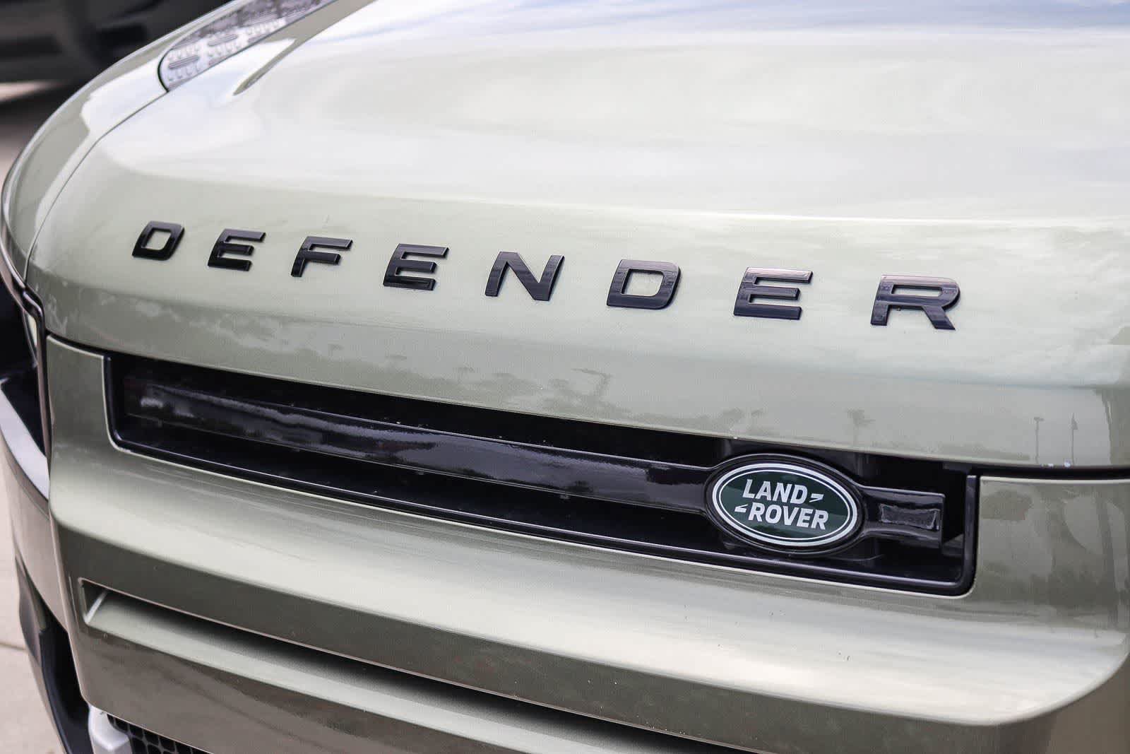 Used 2024 Land Rover Defender 110 S AWD/4WD image 10