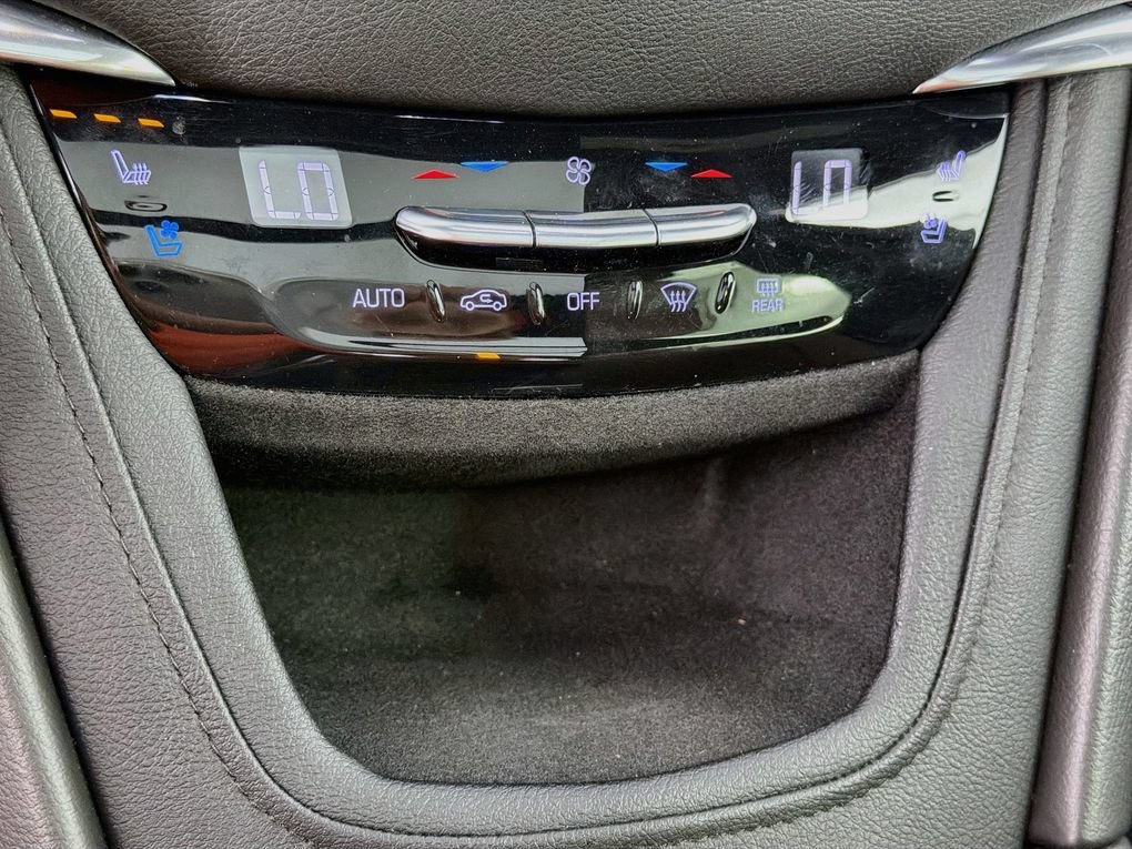 Used 2019 Cadillac XT5 Premium Luxury FWD image 19