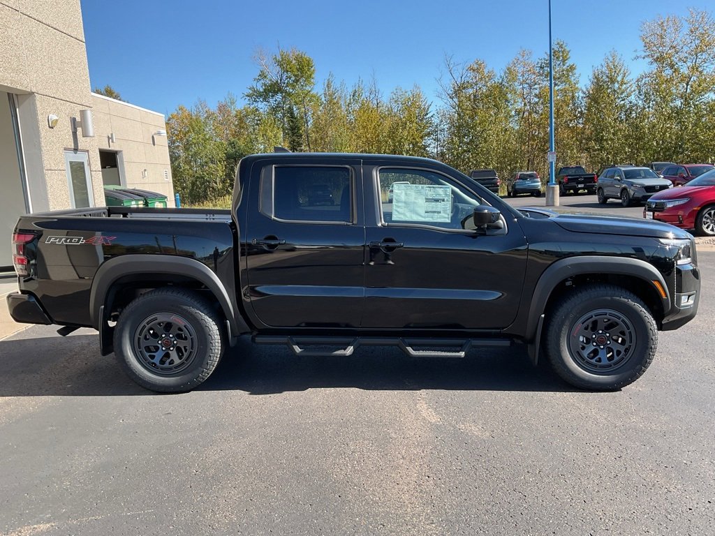 New 2026 Nissan Frontier PRO-4X w/ Pro-4x Convenience Package image 4