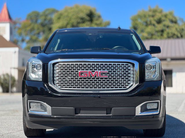 Used 2015 GMC Yukon Denali w/ Premium Package AWD/4WD image 2