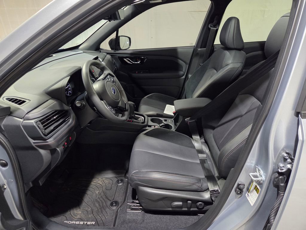Used 2025 Subaru Forester Touring w/ Popular Package - Touring image 8