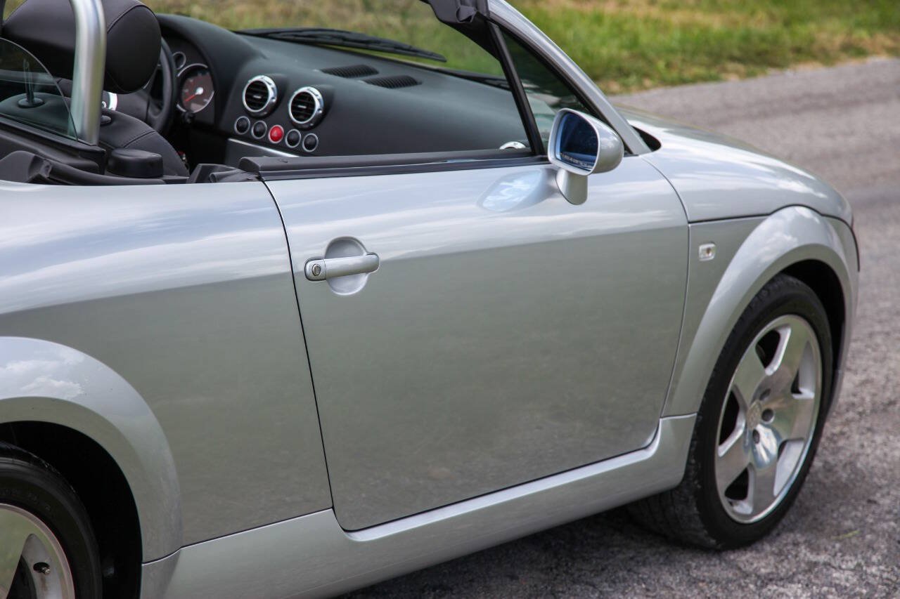 Used 2001 Audi TT 1.8T AWD/4WD image 18