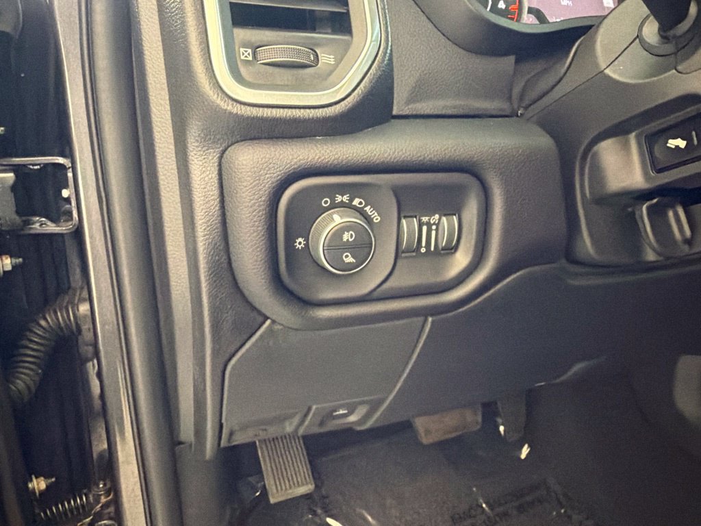 Used 2022 RAM 3500 Laramie AWD/4WD image 43