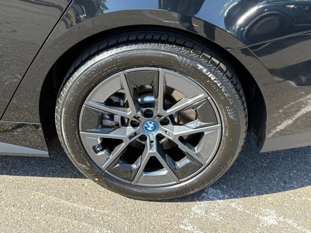 Certified 2023 BMW i4 eDrive40 RWD image 10