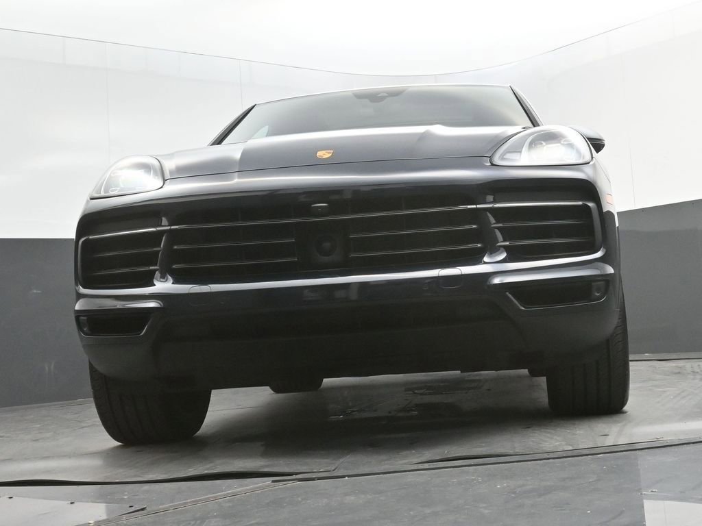 Used 2022 Porsche Cayenne Coupe w/ Premium Package image 40