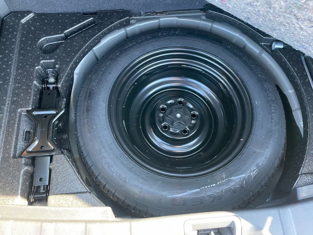 Used 2022 Nissan Rogue Sport S image 32