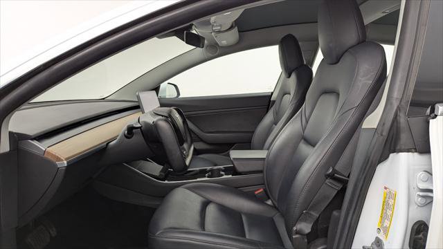 Used 2019 Tesla Model 3 Standard Range RWD image 13