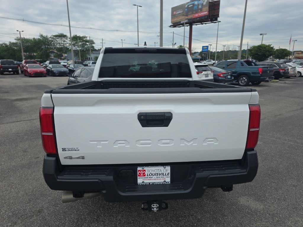 Used 2024 Toyota Tacoma SR AWD/4WD image 5