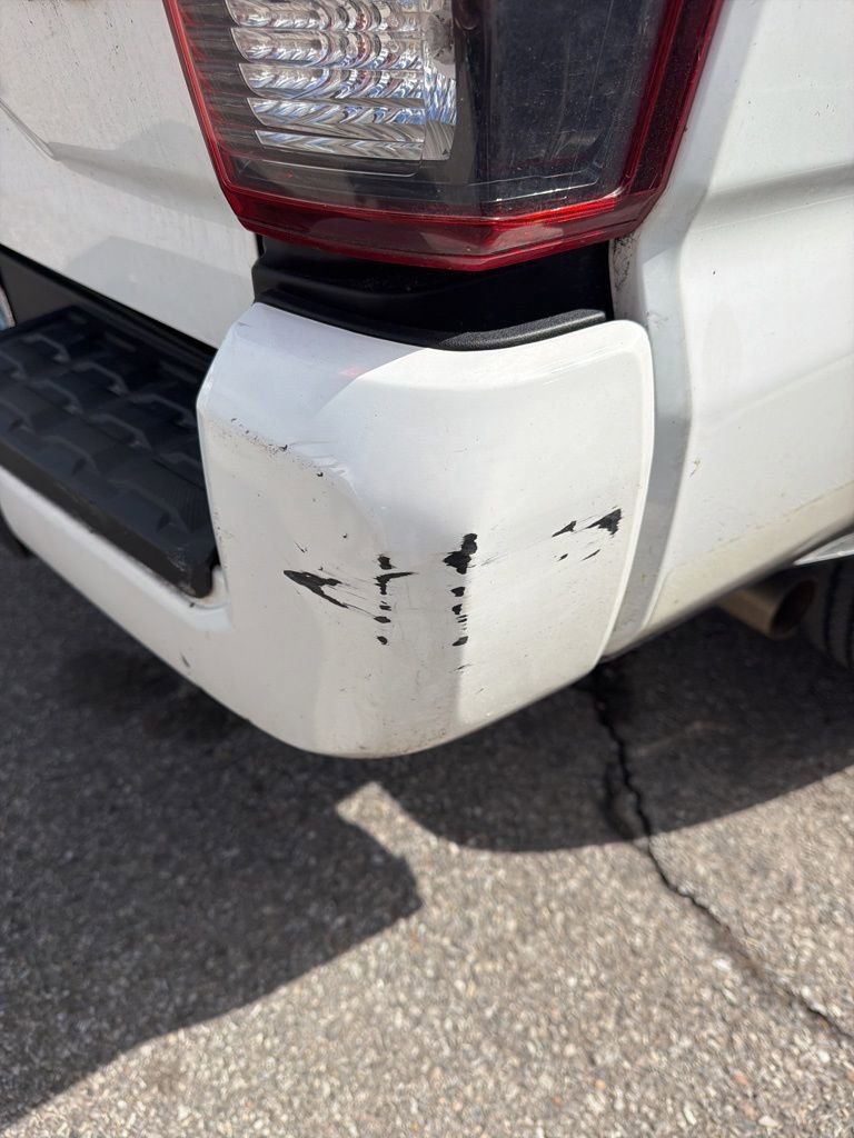 Used 2018 Toyota Tacoma SR w/ SR Convenience Package image 8