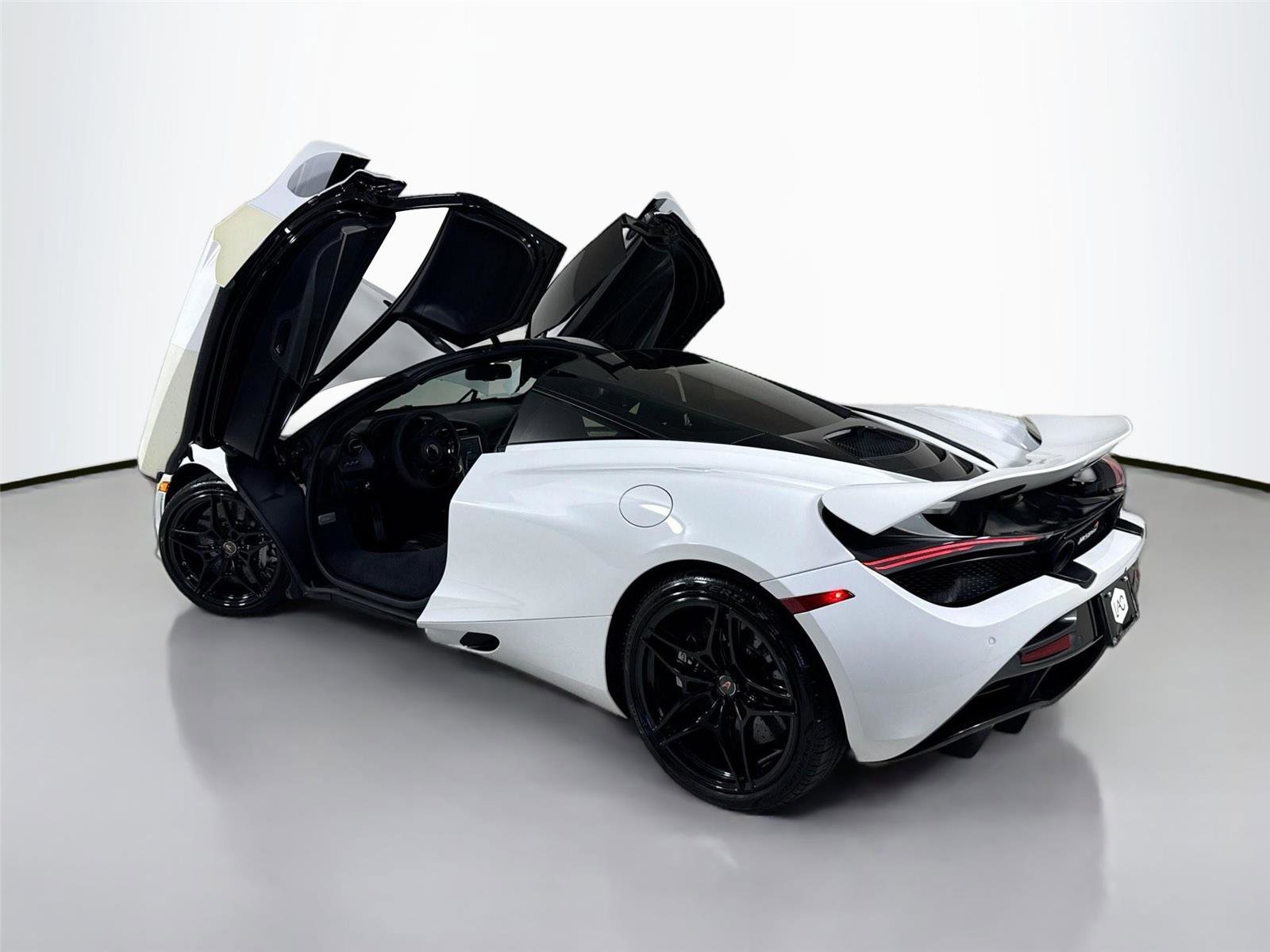 Used 2018 McLaren 720S image 38