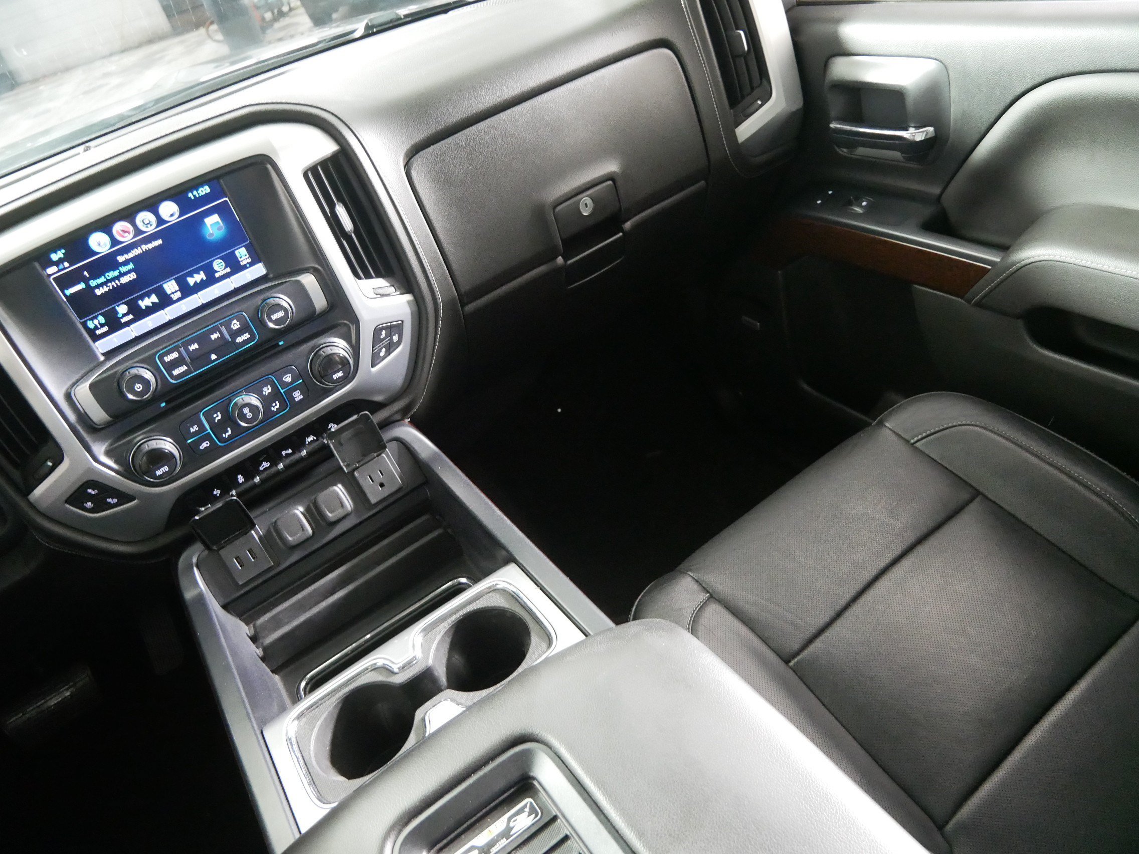 Certified 2017 GMC Sierra 1500 SLT w/ SLT Premium Package AWD/4WD image 11