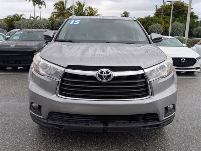 Used 2015 Toyota Highlander XLE image 2