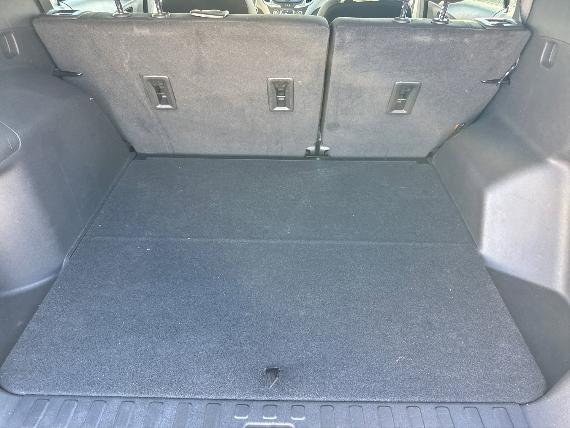 Used 2023 Chevrolet Equinox LS image 14