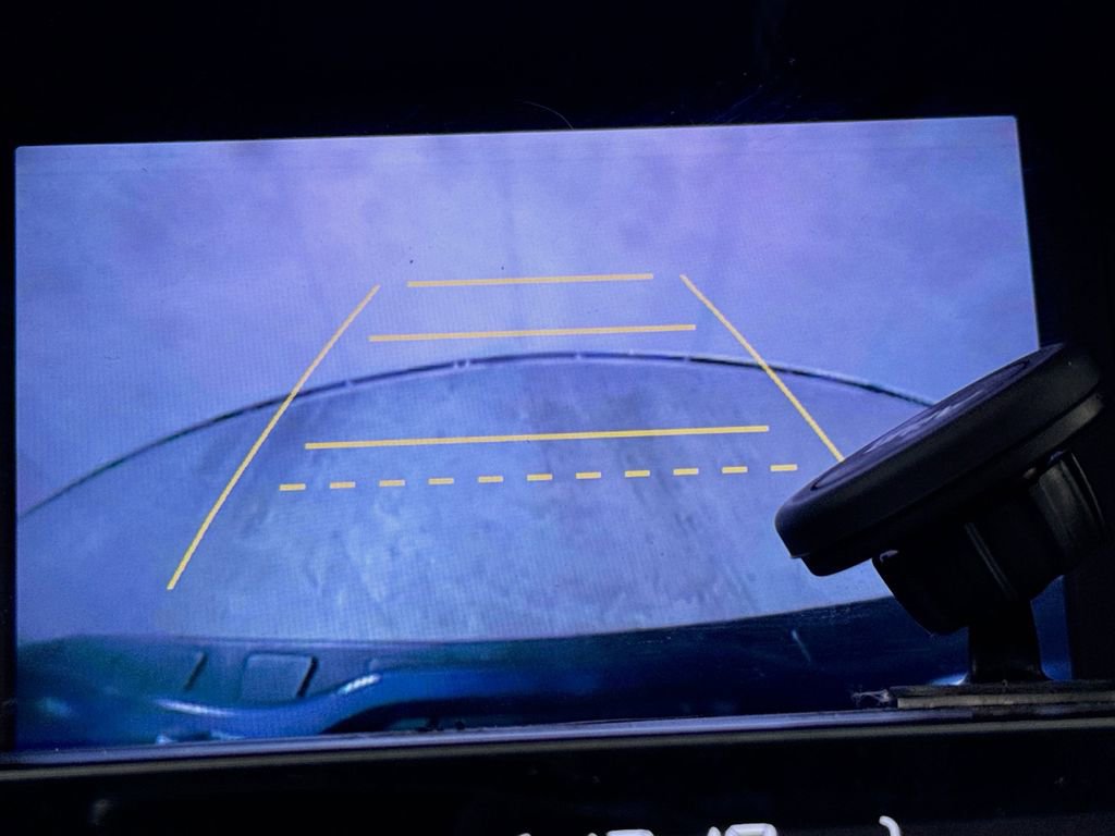 Used 2012 Honda Pilot Touring image 16