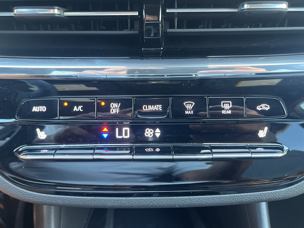 Used 2025 Buick Envista Avenir FWD image 21