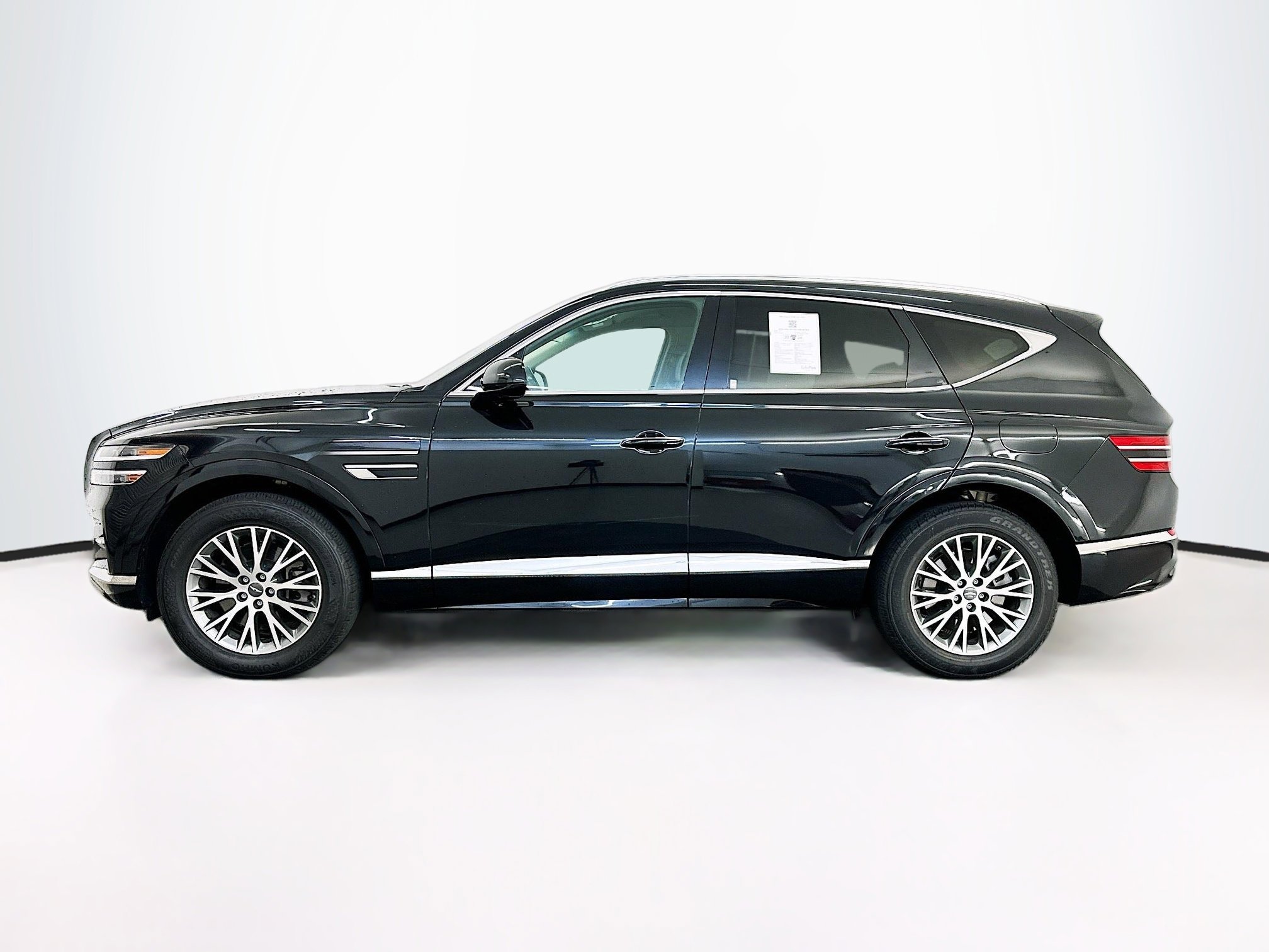 Used 2024 Genesis GV80 2.5T image 4