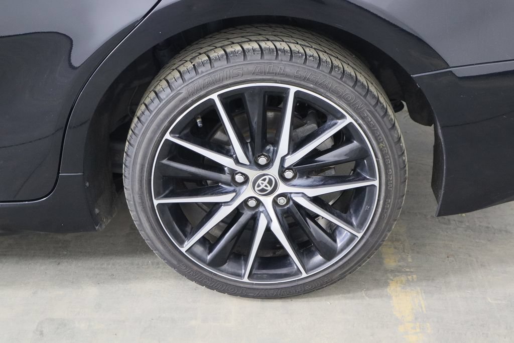 Used 2021 Toyota Camry SE w/ Convenience Package FWD image 41