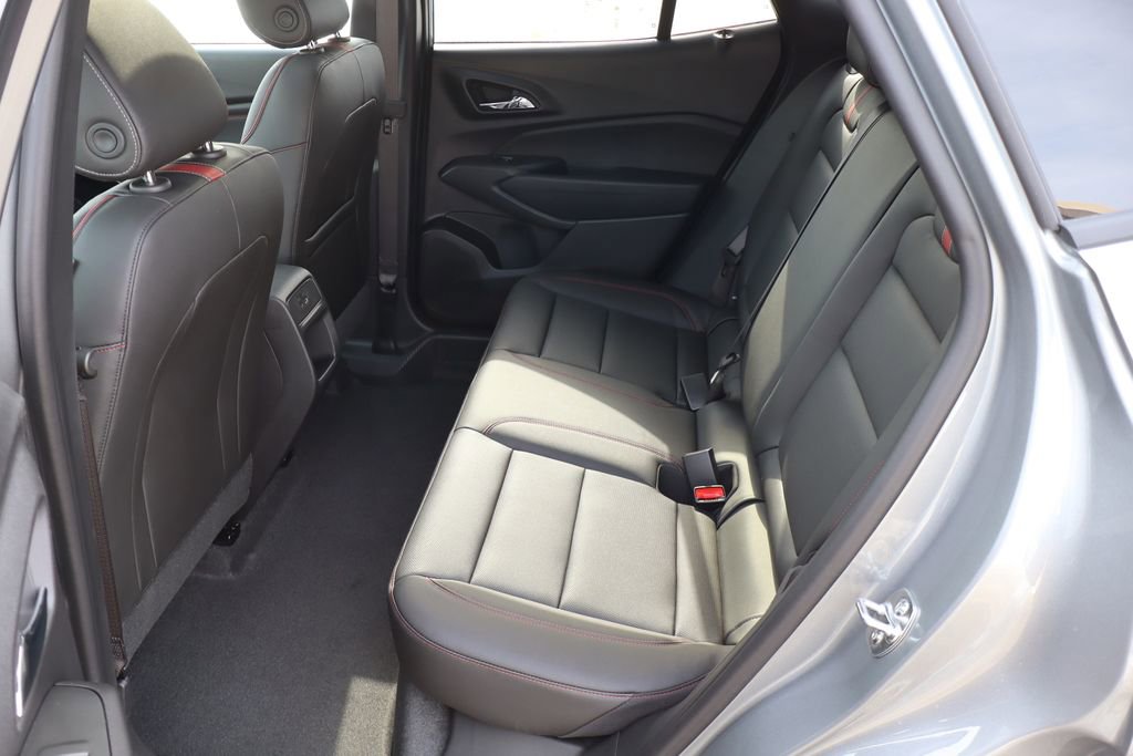 New 2026 Chevrolet Trax RS w/ Sunroof Package FWD image 36