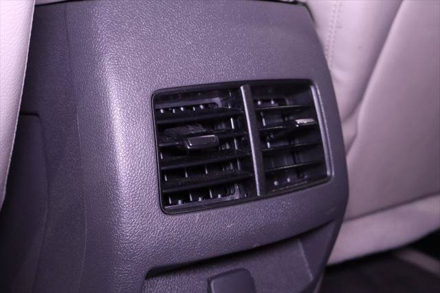 Used 2013 Ford Edge SEL FWD image 27