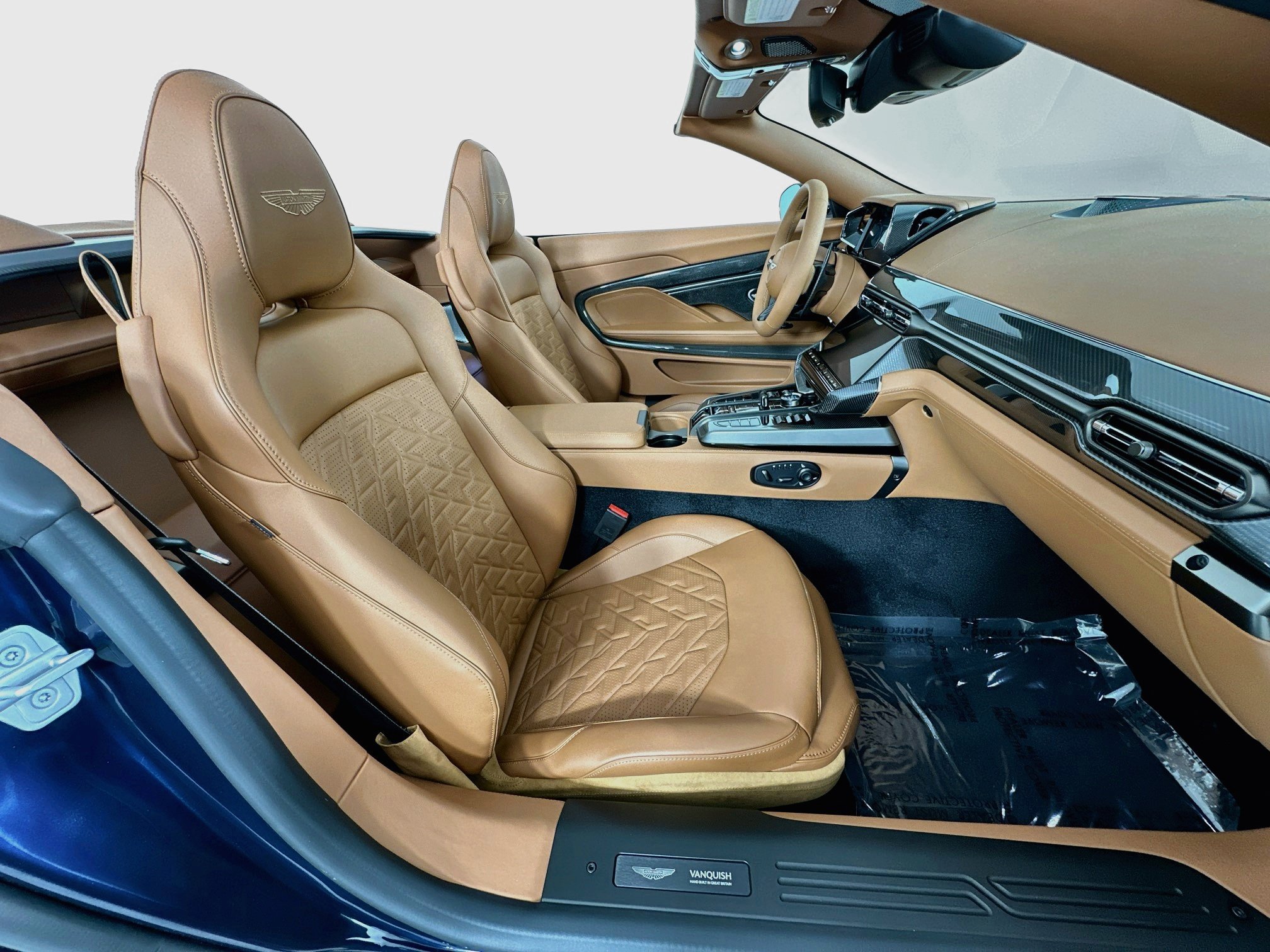 New 2026 Aston Martin Vanquish Convertible RWD image 26
