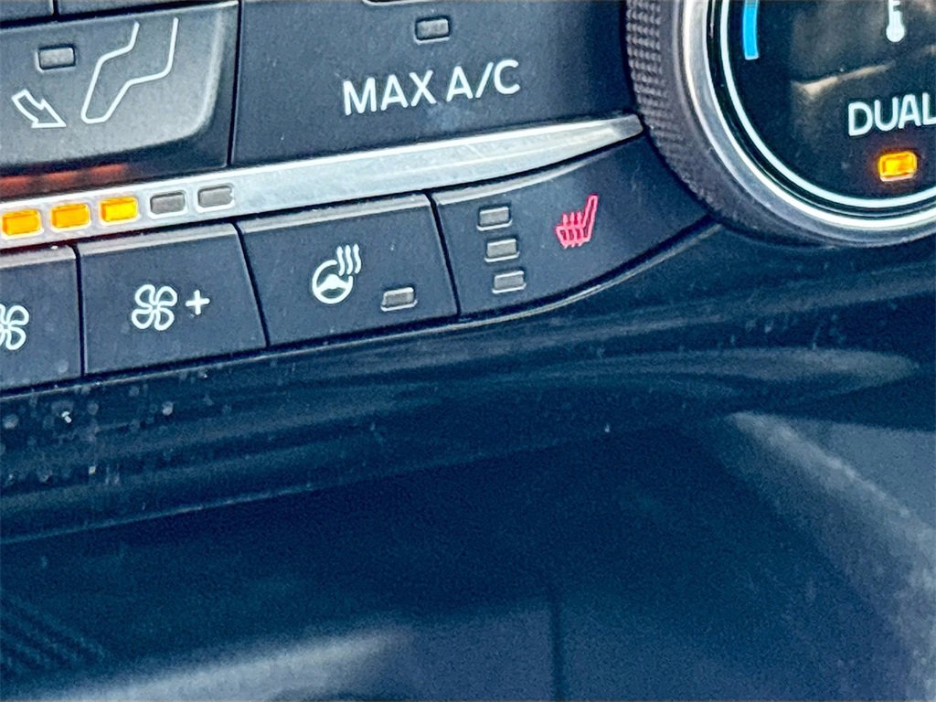 Used 2022 Ford Escape SEL image 19