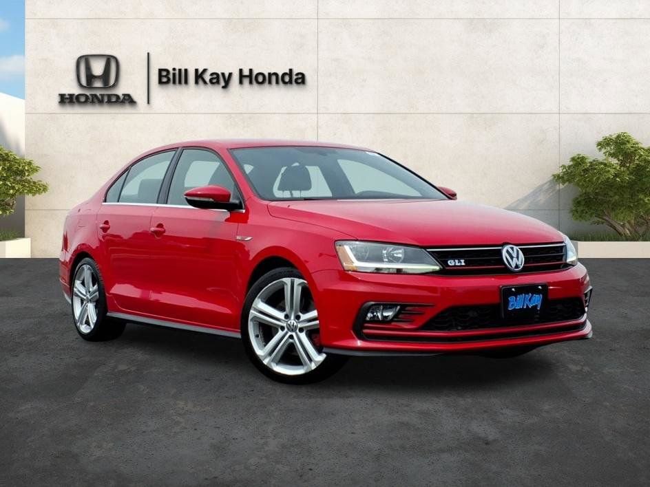 Used 2017 Volkswagen Jetta GLI FWD image 5